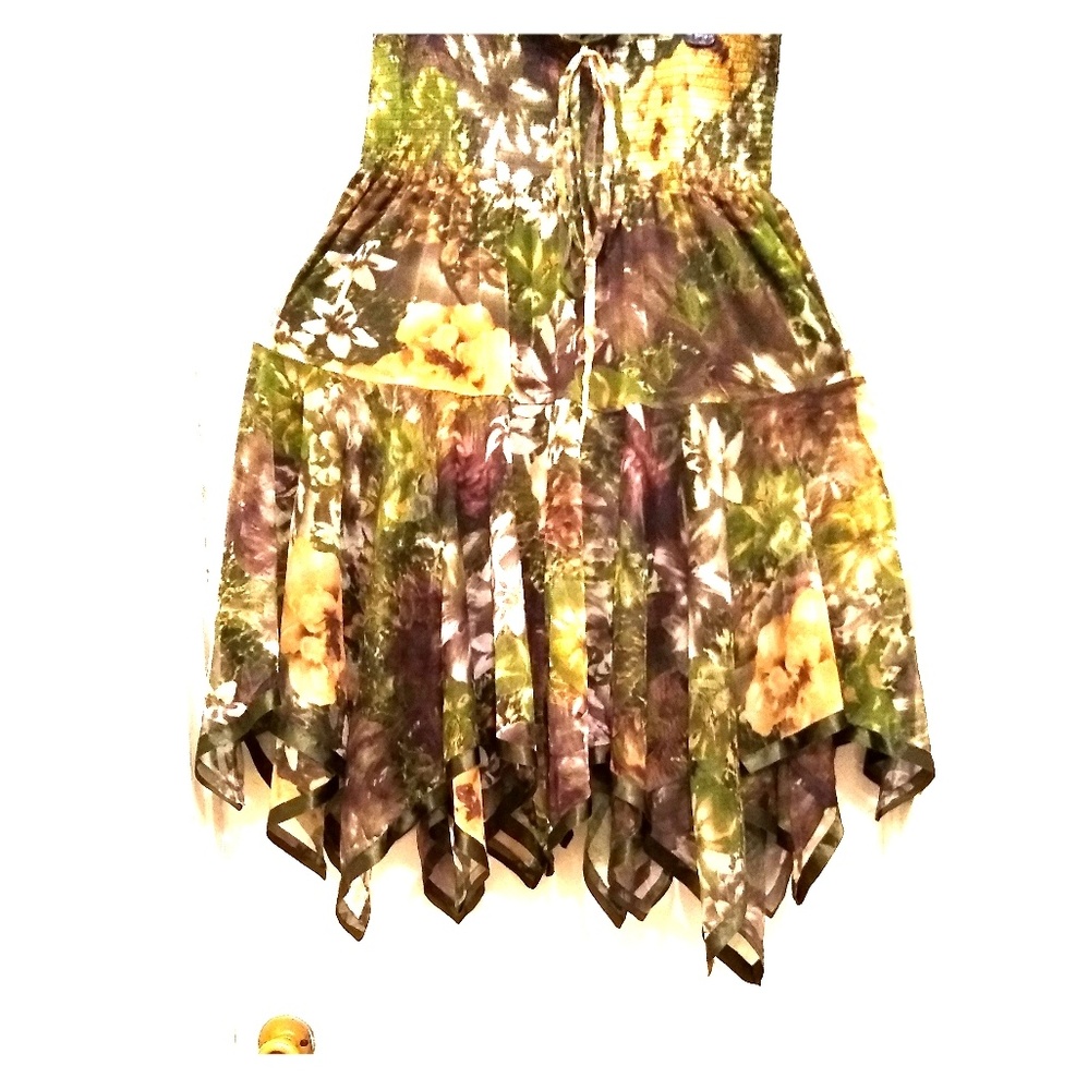 Lapis floral skirt